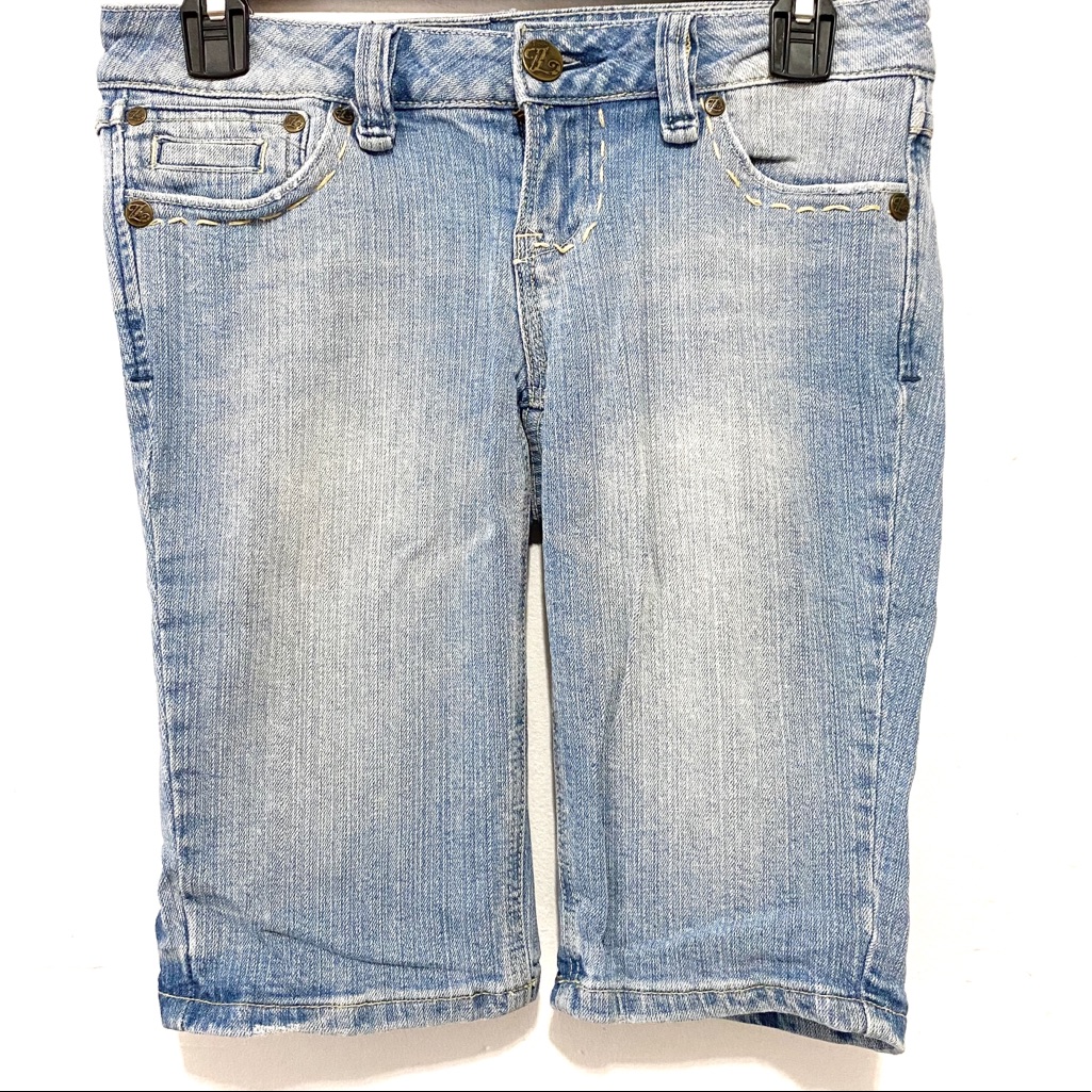 Zco Jeans Light Wash Bermudez Shorts
